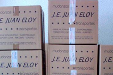 Juan Eloy Mudanzas Profesionales cajas de la empresa